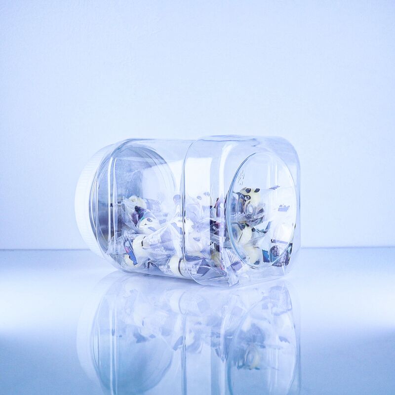 Vidrio de alta calidad con tapa plana, claro, sésamo, chile seco, huevo blanco en polvo, plástico PET, frasco cuadrado